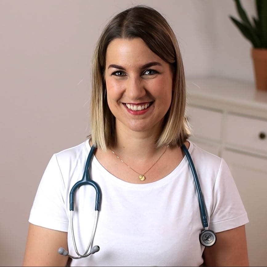 Tierärztin Dr. med. vet. Iris Wagner-Storz vom Onlinekurs Erste Hilfe am Hund